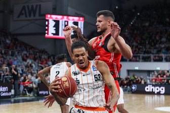 Die Stimmen zum Spiel der Niners Chemnitz gegen Bamberg: „Wir freuen uns jetzt auf Alba“ - Kevin Yebo war mit seinen 33 Punkten überragender Mann der Niners.