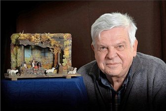 Die vergessenen böhmischen Weihnachtsschnitzer - Wohl um die 100 Jahre alt ist die handgefertigte Krippe aus dem böhmischen Erzgebirge. Bei dem Historiker Albrecht Kirsche bekommt sie in der Weihnachtszeit immer einen besonderen Platz.