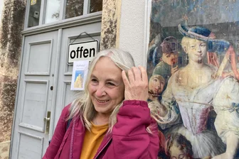 „Die Wolke“ von Oberreichenbach 1996: Eine Frau macht das Neuberin-Museum zum Kino - Annette Viertel macht das Neuberin-Museum zum Kino. Mit drei ihrer Arthouse-Produktionen, die sie für den Kurzfilm-Abend aus der Schublade holt.