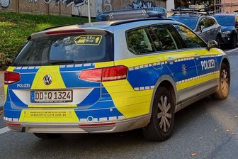 Dieb schubst Mitarbeiterin eines Einkaufsmarktes in Glauchau - Die Polizei sucht nach Zeugen eines Diebstahls.