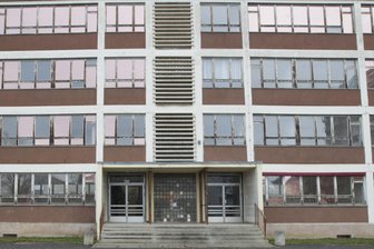 Diebe dringen gewaltsam in eine Plauener Schule ein - Die Ex-Allendeschule. In der Außenstelle der Hufelandschule wurde eingebrochen.