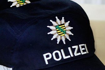 Diebe in Garagenkomplex - Wachschutz stellt mutmaßliche Komplizinnen -