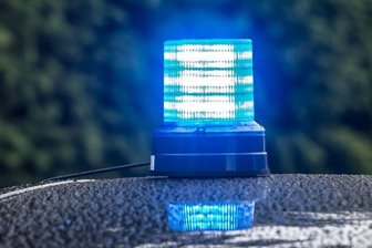 Diebe werden handgreiflich - Rad samt Fahrradständer gestohlen -