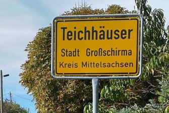 Diebesgut Ortsschild: Bisher 6 Fälle in Mittelsachsen in diesem Jahr - Die neue Ortstafel von Teichhäuser. Das vorherige Schild war gestohlen worden.