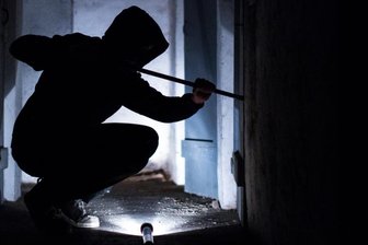 Diebstahl aus Reifenlager - 34.000 Euro Schaden - 