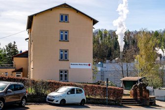 Diebstahl, Ruhestörung und Pöbelei: In Kriebethal wächst der Unmut gegen die untergebrachten minderjährigen Flüchtlinge - In dem ehemaligen Pflegeheim werden minderjährige Geflüchtete in Trägerschaft des DRK Döbeln-Hainichen in Kriebethal seit Januar 2023 untergebracht und betreut.