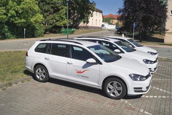 Dienstfahrzeug zur privaten Nutzung? Zwickauer Bürgermeisterin klärt auf - Nicht immer stehen in der Verwaltung genügend Dienstautos bereit. Private Pkw müssen einspringen.