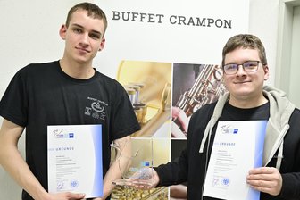 Diese Azubis aus dem Vogtland sind Bundesbeste ihres Fachs - Ole Mikuszeit (links) und Markus Härtwig.