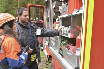 Diese Feuerwehr im Vogtland hat keine Nachwuchssorgen - Foto vom Leistungsmarsch der vogtländischen Jugendfeuerwehren aus dem vergangenen Jahr. Auch Mitglieder der Jugendfeuerwehr aus Muldenhammer waren mit dabei.