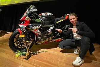 Diese Pläne hat Motorradrennfahrer Moritz Jenkner aus Hohenstein-Ernstthal für 2025 - Moritz Jenkner bei der Sportler-Ehrung des ADAC Sachsen im Januar 2025 in Chemnitz.