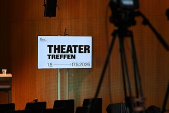 Diese Schauspielerin bekommt den Alfred-Kerr-Darstellerpreis - Beim Theatertreffen setzt sich Schauspielerin Paulina Alpen mit "Die Welt im Rücken" durch und erhält den Alfred-Kerr-Darstellerpreis. (Archivbild)