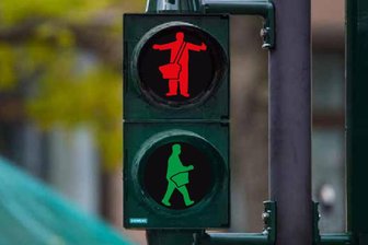 Diese Stadt im Vogtland bekommt jetzt eine Wärschtlamo-Ampel - Die Figur des Wärschtlamos soll eine Ampel in Hof zieren.