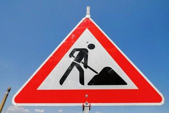 Diese Straßen im Erzgebirge sind gesperrt - Im Erzgebirge gibt es aktuell zahlreiche Baustellen.