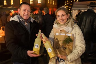 Diese Vogtländer sind die besten Eierlikör-Macher: DDR-Rezept ist der Renner bei der Schlossweihnacht - Michael Schulz schaffte es mit seiner Eierlikör-Kreation ganz nach vorn, Rebecca Holzmüller landete auf Rang zwei.