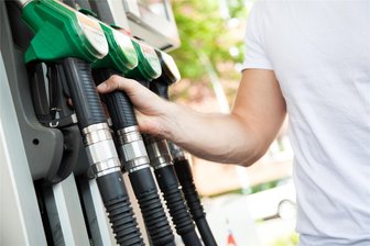 Diesel und Super in Sachsen derzeit so günstig wie seit Monaten nicht mehr - Tanken ist derzeit auch in Sachsen so günstig wie lange nicht mehr. So kostete der Liter Diesel in Chemnitz am Freitagmorgen weniger als 1,50 Euro.