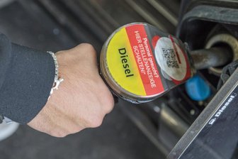 Diesel wieder teurer als vor Steuersenkung - 
