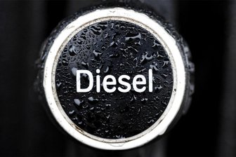 Dieseldiebe schlagen erneut an A 72 im Vogtland sowie bei Zwickau zu - Auf zwei Parkplätzen an der A 72 haben in der Nacht zum Dienstag Unbekannte Diesel aus Lkw gestohlen.