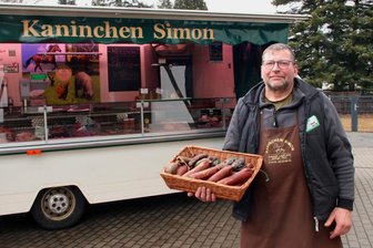 Dieser Vogtländer ist ein Urgestein beim Europäischen Bauernmarkt in Plauen – doch einmal fehlte er - Arnd Simon ist ein vogtländischer Direktvermarkter.