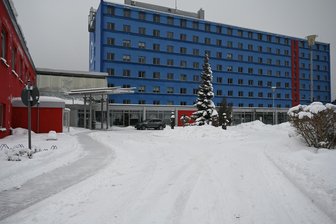 Dieses Hotel im Erzgebirge gehört zu den besten in Deutschland in Sachen Familienfreundlichkeit - Das Hotel „Am Bühl“ in Eibenstock ist Sachsens familienfreundlichstes Hotel.