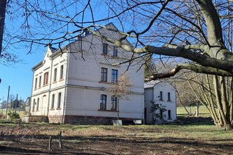Dieses westsächsische Kleinod wird zwangsversteigert - Dieses ehemalige Pfarrhaus in Schlagwitz wird Anfang April zwangsversteigert.