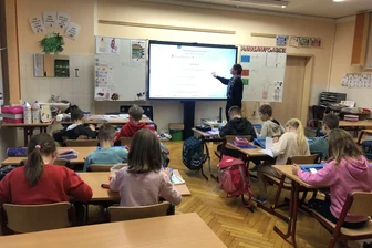 „Digitalpakt Schule“: In dieser Grundschule in Schneeberg ist die Technik auf dem neusten Stand - An der Grundschule „Hans Marchwitza“ in Schneeberg werden jetzt interaktive Tafeln eingesetzt.