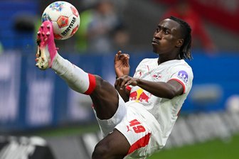 Diomande führt deutschen WM-Gegner Elfenbeinküste an - Spielt eine starke Bundesliga-Saison: Der Ivorer Yan Diomande.