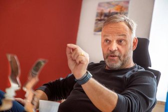 Dirk Neubauer kritisiert neue Corona-Schutzverordnung - Dirk Neubauer.