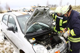 Dittersdorf: Zwei Schwerverletzte bei Unfall auf B 180 -