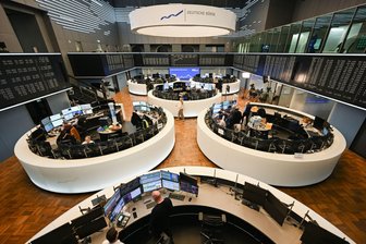 Dividendenrekord: Dax-Konzerne schütten 57 Milliarden aus - Handelsraum der Frankfurter Börse: Die Dividenden für Aktionäre sind gestiegen. (Archivbild)