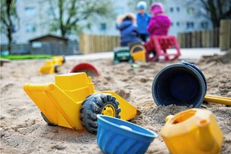 Doch kein Gerichtstermin zu Meinersdorfer Kita: Burkhardtsdorf und Trägerverein einigen sich - In den vergangenen Wochen gab es Streit um die Absicht der Gemeinde, die Meinersdorfer Kita wieder durch die Kommune zu betreiben. Nun wurde dieser beigelegt.