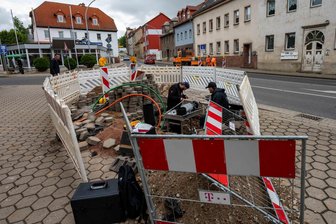 Döbeln: Telefon und Internet teils ausgefallen - Bei Erdarbeiten in Döbeln wurden Glasfaserleitungen der Telekom beschädigt.