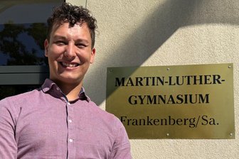 Döner, Lehrer, Blitzer und mehr: Fünf positive Geschichten der Woche aus Mittelsachsen - Das Luthergymnasium ist Kevin Blümels Einsatzort als Seiteneinsteiger.