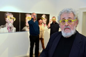 Doppel-Ausstellung „Ungesehene Orte“: Laserinstitut und Deckerberg Mittweida zeigen Bernd Steinwendner - Der Künstler Bernd Steinwendner, hier im Jahr 2016 im Gellert-Museum in Hainichen.
