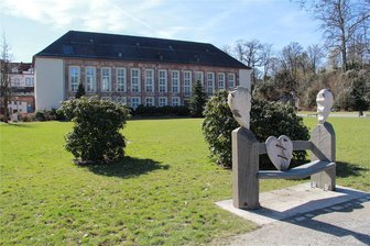 Doppelpass mit Thomas Helmer und Mario Basler gastiert 2024 in Aue - Die Veranstaltungsreihe „Doppelpass on Tour“ soll im Mai nächsten Jahres im Kulturhaus Aue Station machen.