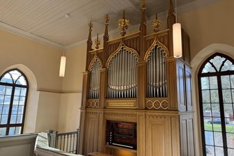 Doppelter Adventsglanz in Adorf: Wertvolle Orgel erklingt wieder und Ehre für großen Sohn der Stadt - Die restaurierte Schubert-Orgel in der Johanniskirche Adorf wird am Sonntag mit einem Festkonzert eingeweiht.