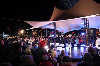 Dorf im Erzgebirge holt sich eine Fernsehshow: Wie die Pöhlaer die Live-Sendung erleben - Für anderthalb Stunden ist ein kleines Dorf bei einer Live-Sendung ins Rampenlicht gerückt.