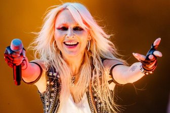 Doro Pesch - Herz aus Stahl - Lebensfreude und harte Herzlichkeit: Doro Pesch.