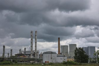 Dow schließt „Herzstück“ der Chemieproduktion in Sachsen: Hunderte Jobs gefährdet - Düstere Aussichten: Dow Chemical wird eine für das ostdeutsche Chemiedreieck wichtige Produktionsanlage in Sachsen im Chemiepark Böhlen stilllegen.