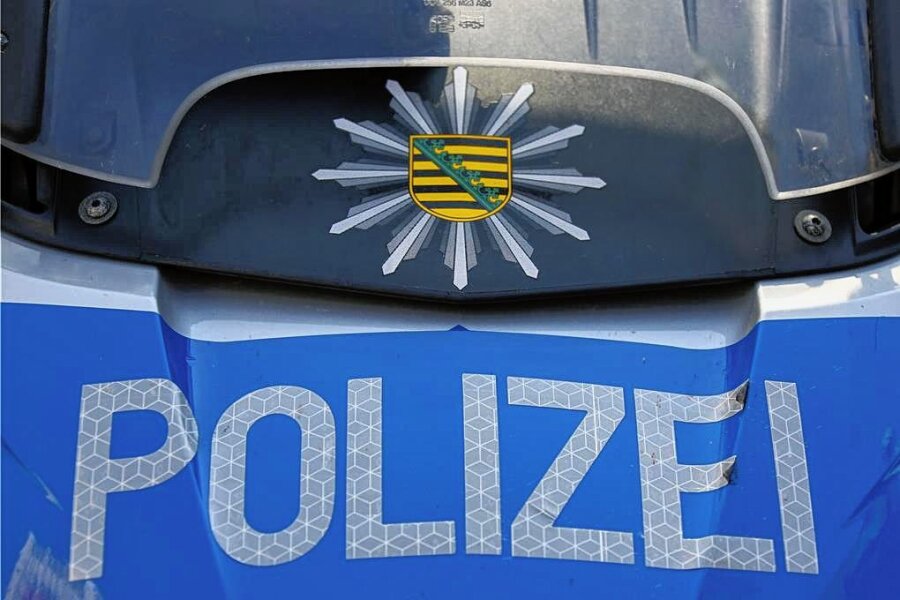 Drei Autos in Unfall an der Autobahnauffahrt Berbersdorf verwickelt - Die Polizei eilte zu einem Unfall an die Autobahnauffahrt Berbersdorf. 