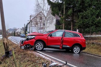 Drei Einsätze nacheinander fordern Feuerwehr in Geringswalde - Insgesamt rückte die Feuerwehr drei Mal an einem Tag zu Einsätzen aus, wie etwa hier zu einem Unfall in Arras.