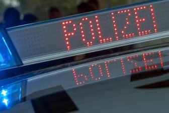 Drei Männer bei Auseinandersetzung vor Jugendclub verletzt - Bei einer Auseinandersetzung vor einem Jugendclub in Thum sind in der Nacht zum Samstag drei Männer verletzt worden.