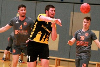 Drei neue Teams beim Sternquell-Cup der Oelsnitzer Handballer - Die Oelsnitzer Handballer, im Foto Moritz Müller beim Wurf, laden am Samstag zum Turnier um den Sternquell-Cup.