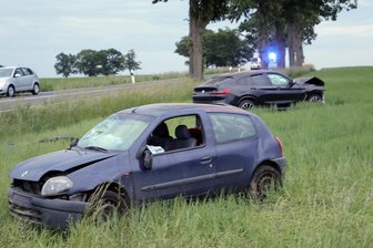 Drei Personen bei Verkehrsunfall verletzt - 