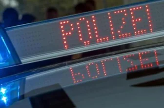 Drei Personen bei Zusammenstoß verletzt - Bei einem Verkehrsunfall auf der S 235 in Gornau sind am Freitagabend drei Personen verletzt worden, zwei davon schwer.