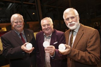 Drei Plauener erhalten Stadtplakette - Sie wurden mit der Plauener Stadtplakette 2017 geehrt: Dittmar Heidel, Hansjoachim Michel und Volker Barthel (von links).