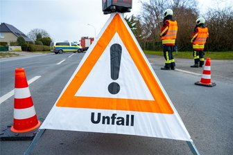 Drei Schwerverletzte bei Unfall im oberen Vogtland - was ist passiert? - Insgesamt fünf Verletzte sind das Resultat eines Unfalls in Muldenberg.