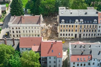 Drei Tote bei Hauseinsturz – Polizei sucht nach Ursache - Der Rettungseinsatz nach dem Einsturz des Gründerzeithauses in Görlitz dauerte etwa 72 Stunden.