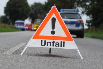 Drei Verletzte bei Unfall in Reichenbach - Die Polizei meldet einen Unfall in Reichenbach.