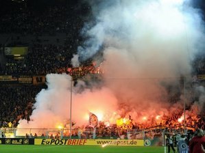 Dresden: Kontrollausschuss will Pokal-Ausschluss - Randale: Dresden droht drakonische Strafe