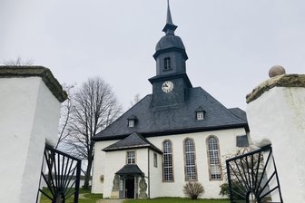 Dresdens Orgelmeister startet musikalische Reise im Erzgebirge - Mit Konzerten in der Kirche in Hormersdorf (Foto), Geyer, Bernsbach und Bockau startet am 1. Mai die Orgelfahrt Erzgebirge.